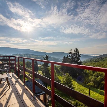 Apartmany Nad Slikovkou Jáchymov Dış mekan fotoğraf